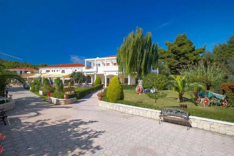 CROUSSO-VILLAGE-_CHR3019