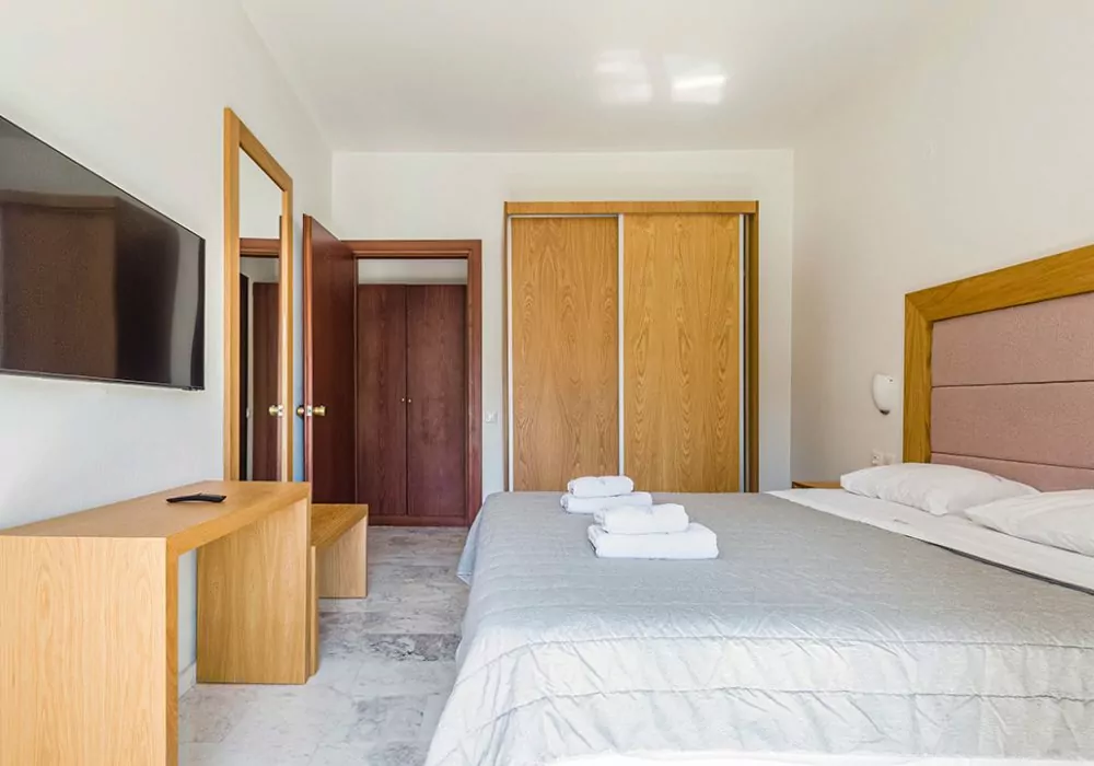 Apartment (partialy renovated) 3b