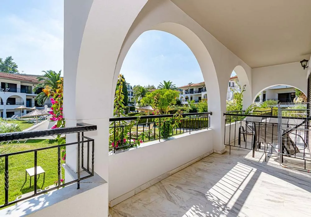Apartment (partialy renovated) Balcony 1
