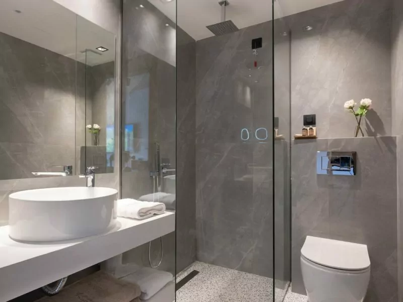 Deluxe Suite - Bathroom Deluxe 2